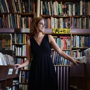 Meet your Posher, Dina